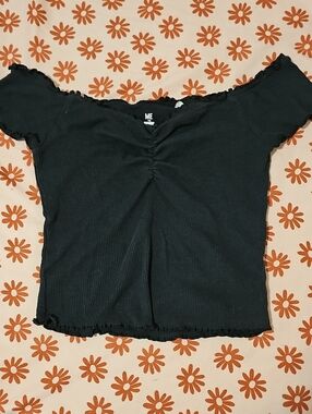 ME Makeover Essentials Black Ribbed Off-Shoulder Ruched Crop Top